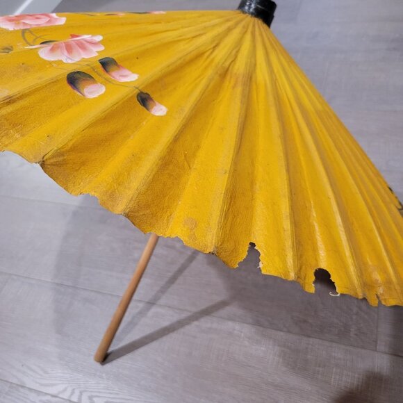 1950s Handpainted Flowers on Rice Paper and Bamboo Umbrella Parasol - Picture 7 of 8
